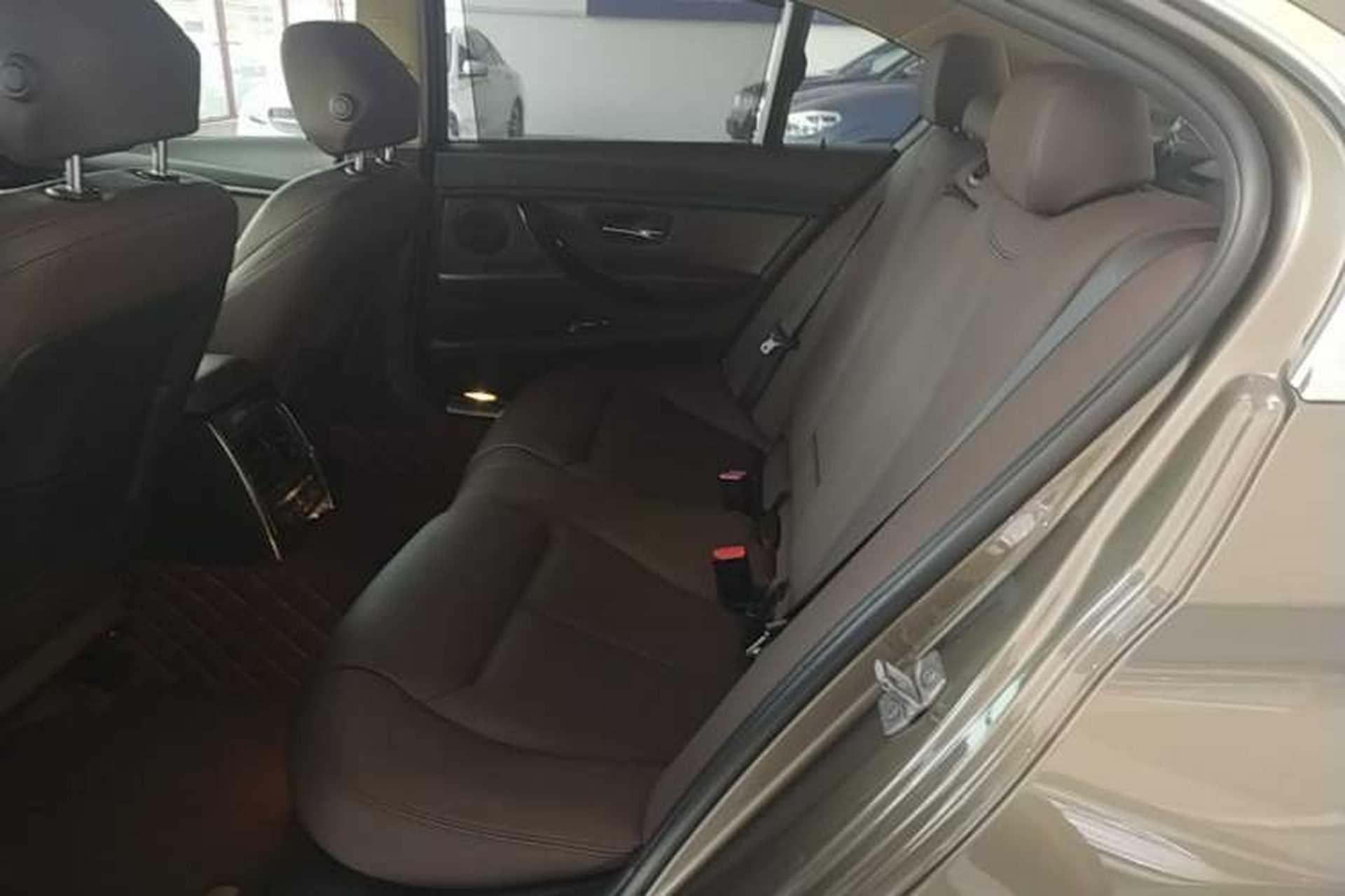 Used BMW 3 Series 2018 320Li Fashion Model Left Rear Seat