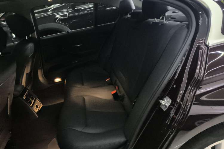 Used BMW 3 Series 2018 320Li Fashion Model Left Rear Seat