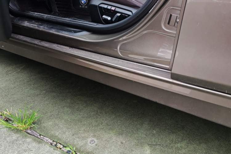 Used BMW 3 Series 2018 320Li Fashion Model Left Side Sill