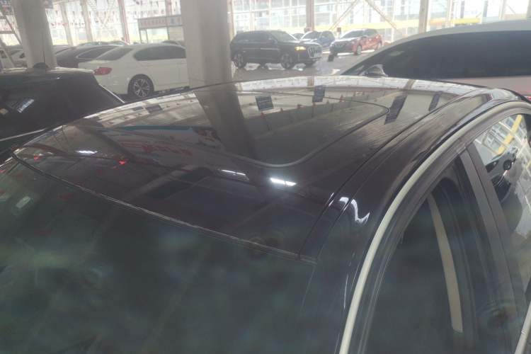 Used BMW 3 Series 2018 320Li Fashion Model Roof