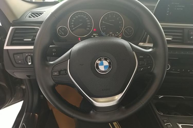 Used BMW 3 Series 2018 320Li Fashion Model Steering Wheel