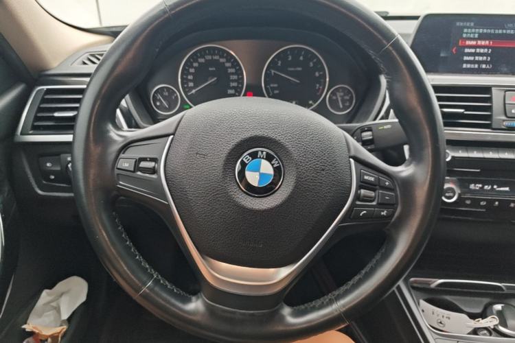 Used BMW 3 Series 2018 320Li Fashion Model Steering Wheel