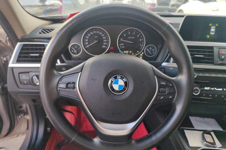 Used BMW 3 Series 2018 320Li Fashion Model Steering Wheel
