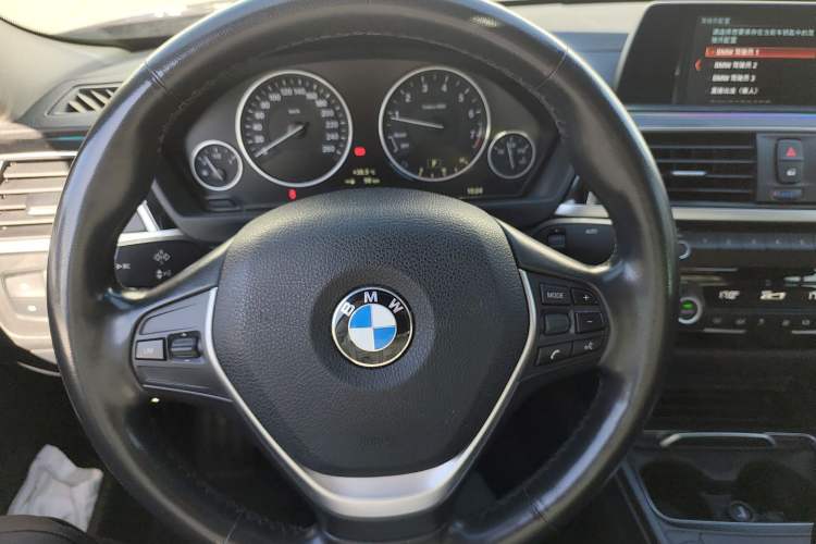 Used BMW 3 Series 2018 320Li Fashion Model Steering Wheel