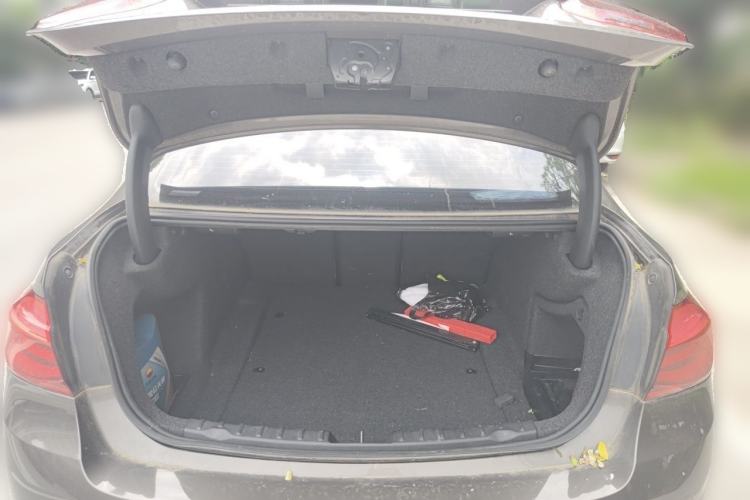 Used BMW 3 Series 2018 320Li Fashion Model Trunk