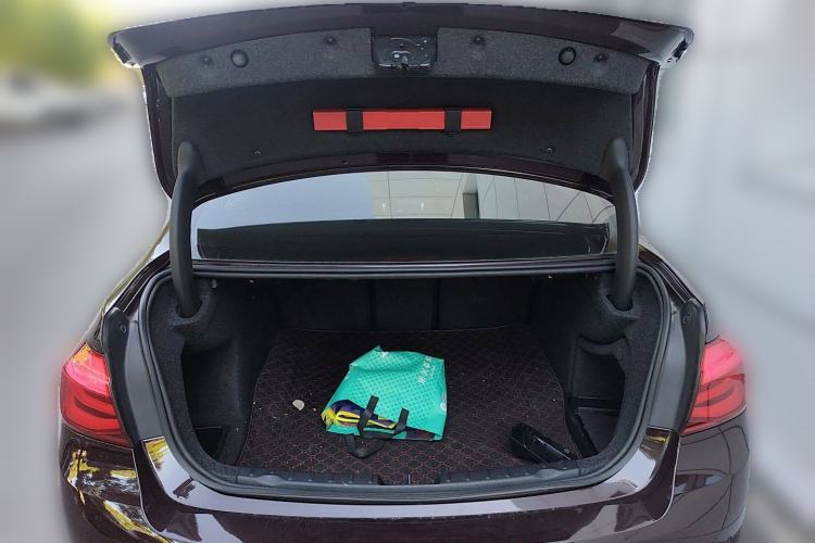Used BMW 3 Series 2018 320Li Fashion Model Trunk