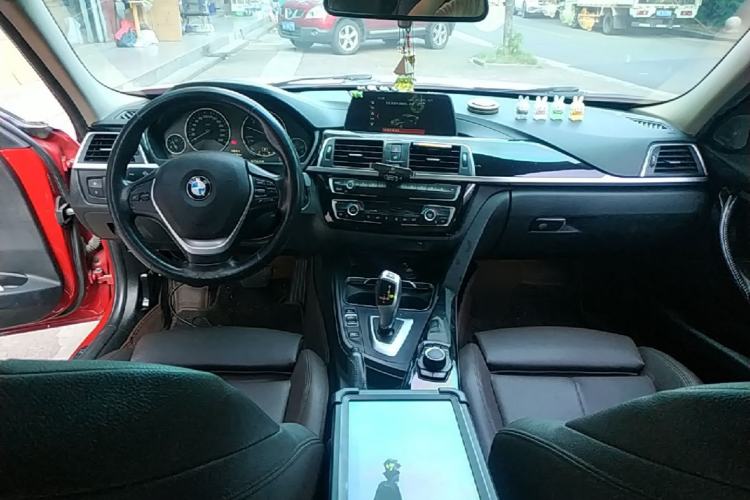 Used BMW 3 Series 2018 320Li Fashion Model Center Console