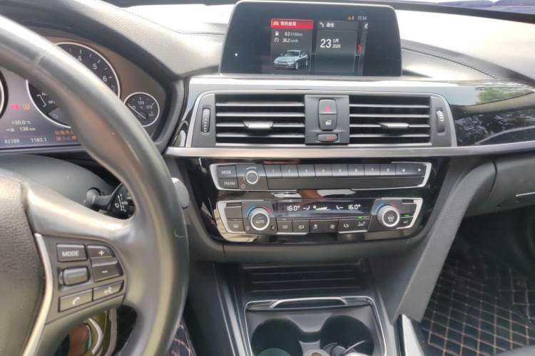 Used BMW 3 Series 2018 320Li Fashion Model Audio And AC Panel