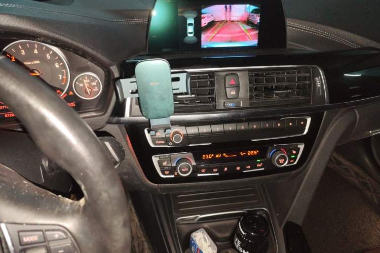 Used BMW 3 Series 2018 320Li xDrive Fashion Model Audio And AC Panel
