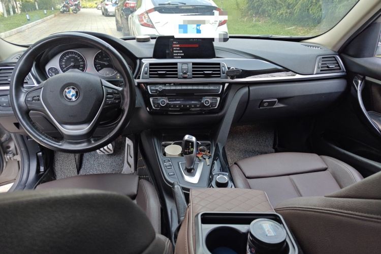 Used BMW 3 Series 2018 320Li Fashion Model Center Console