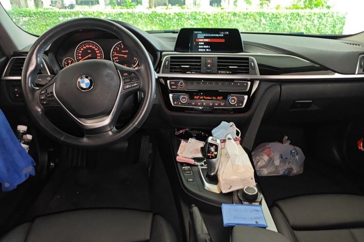 Used BMW 3 Series 2018 320Li Fashion Model Center Console