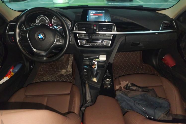 Used BMW 3 Series 2018 320Li Fashion Model Center Console
