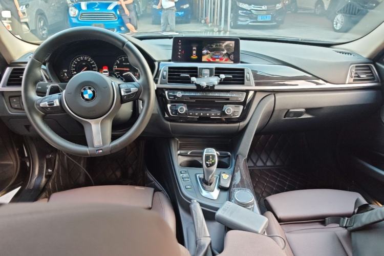 Used BMW 3 Series 2018 320Li M Sport Night Edition Center Console