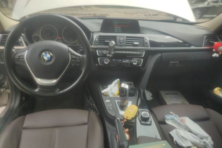 Used BMW 3 Series 2018 320Li Fashion Model Center Console