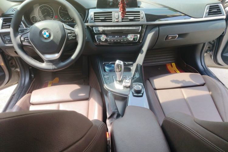 Used BMW 3 Series 2018 320Li Fashion Model Center Console