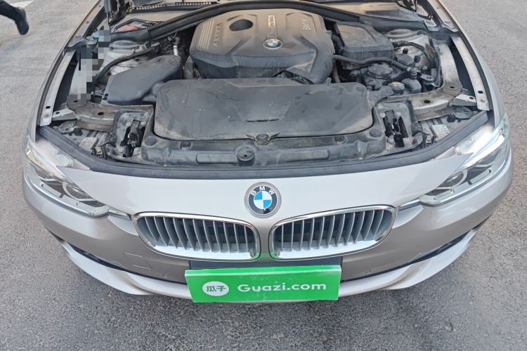 Used BMW 3 Series 2018 320Li Fashion Model Engine Bay