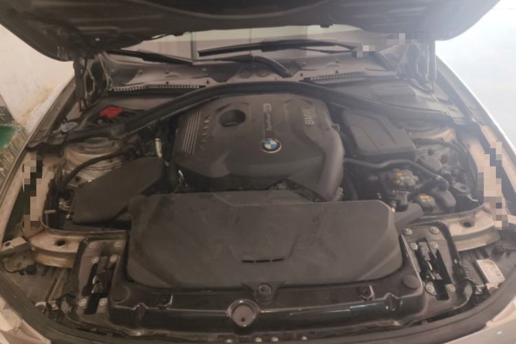 Used BMW 3 Series 2018 320Li Fashion Model Engine Bay