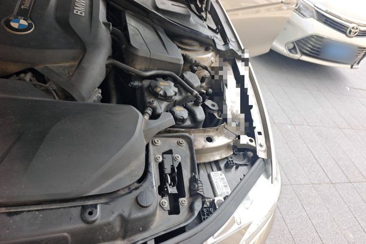 Used BMW 3 Series 2018 320Li Fashion Model Engine Bay Left