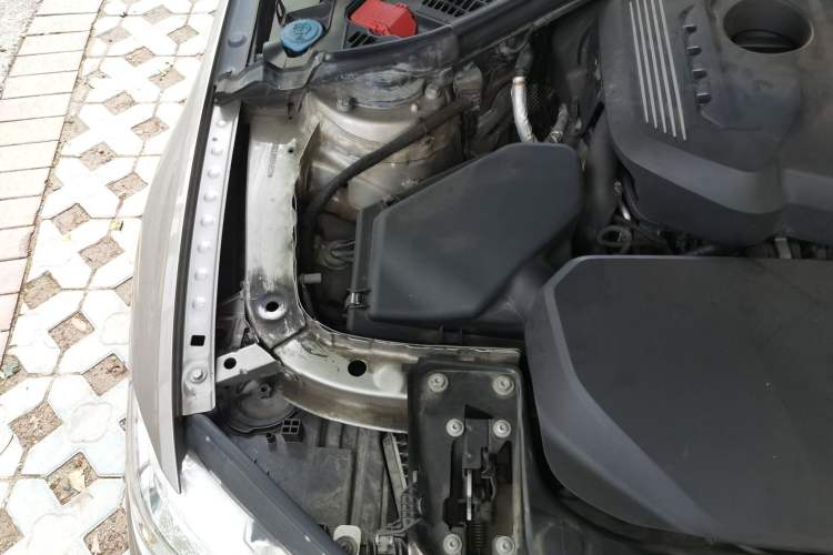 Used BMW 3 Series 2018 320Li Fashion Model Engine Bay Right