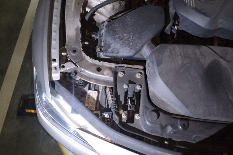 Used BMW 3 Series 2018 320Li xDrive Fashion Model Engine Bay Right