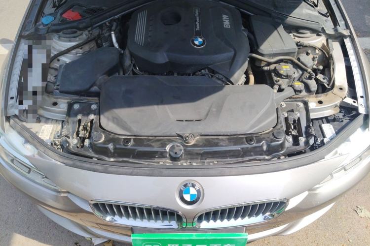 Used BMW 3 Series 2018 320Li Fashion Model Engine Bay