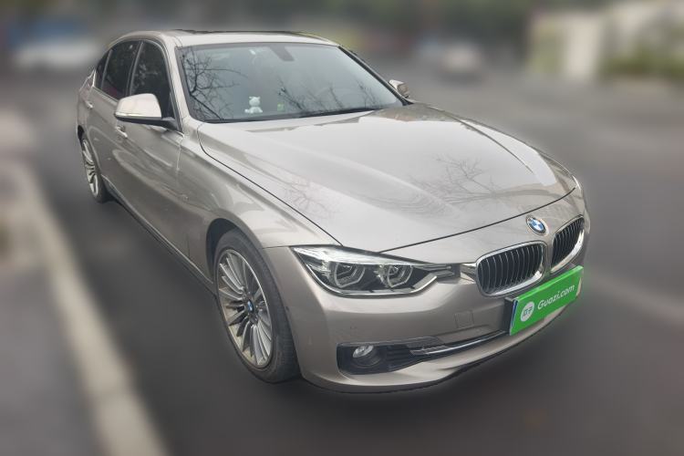 Used BMW 3 Series 2018 320Li Leading Luxury Package Front Right 45 Deg