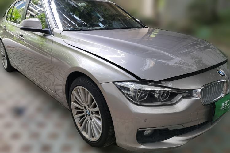 Used BMW 3 Series 2018 320Li Fashion Model Front Right 45 Deg