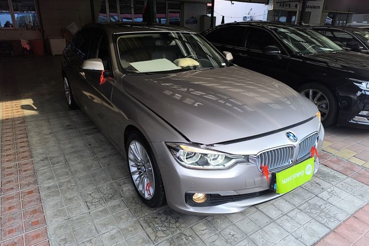 Used BMW 3 Series 2018 320Li Fashion Model Front Right 45 Deg