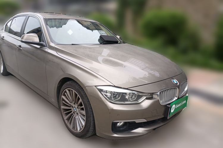 Used BMW 3 Series 2018 320Li Fashion Model Front Right 45 Deg
