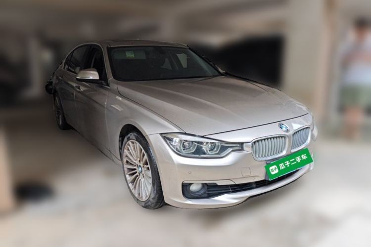 Used BMW 3 Series 2018 320Li Fashion Model Front Right 45 Deg