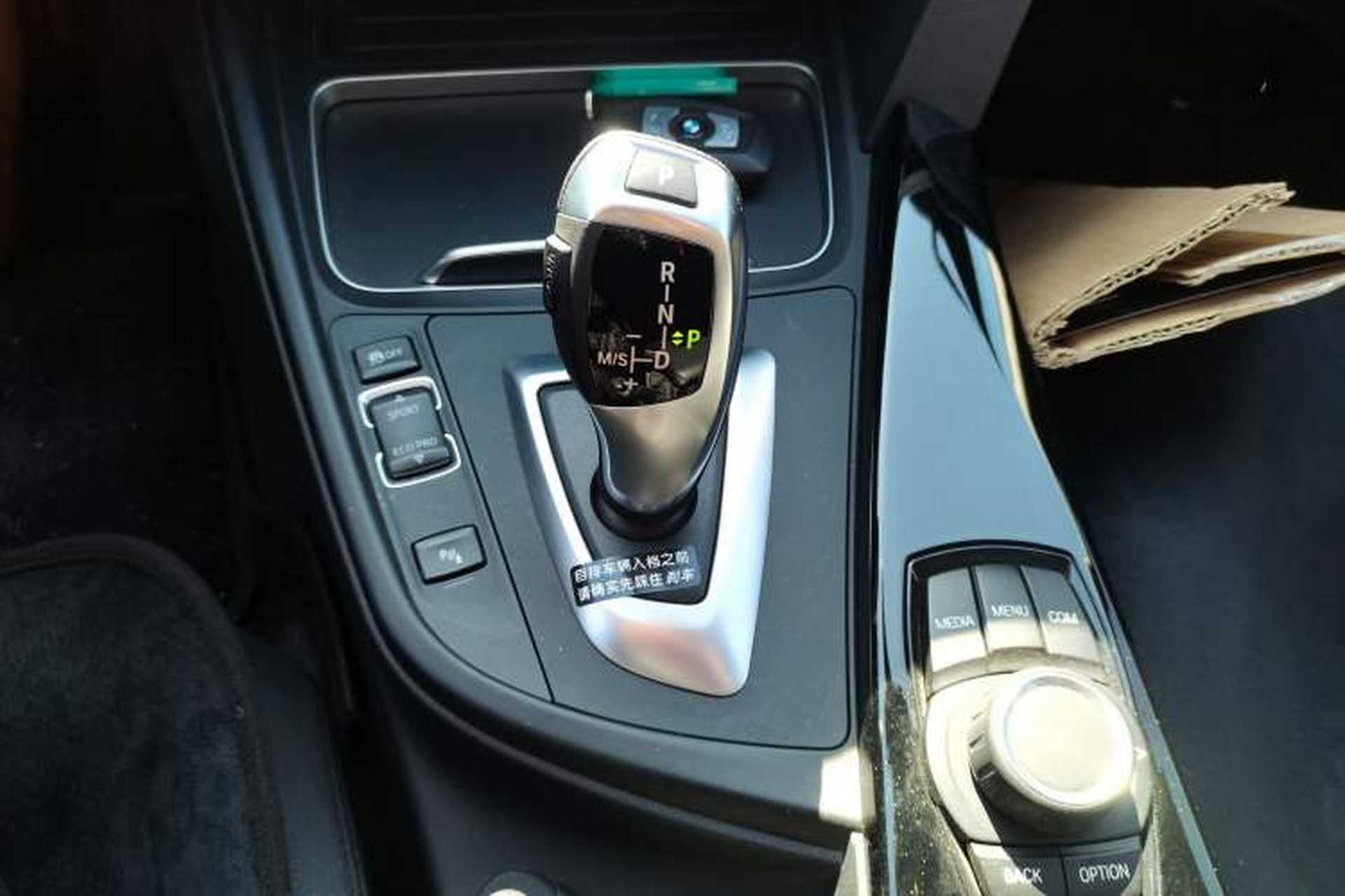 Used BMW 3 Series 2018 320Li Fashion Model Gear Lever