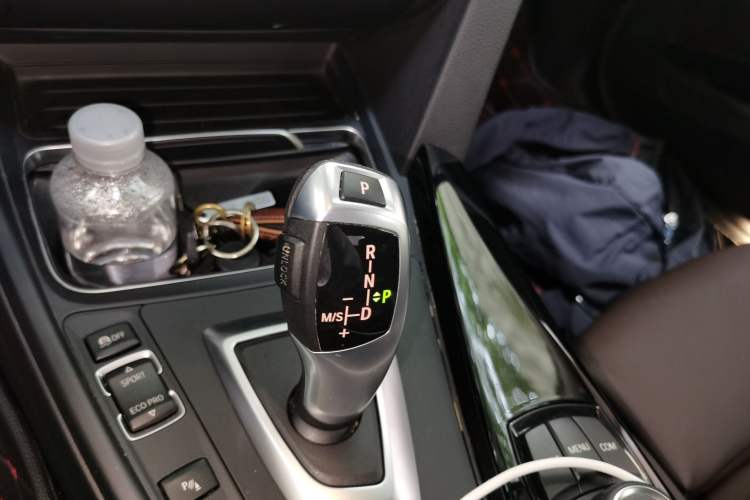 Used BMW 3 Series 2018 320Li Fashion Model Gear Lever