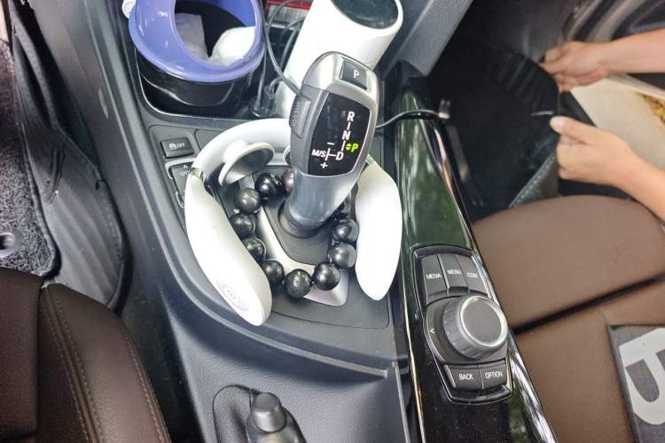 Used BMW 3 Series 2018 320Li Fashion Model Gear Lever