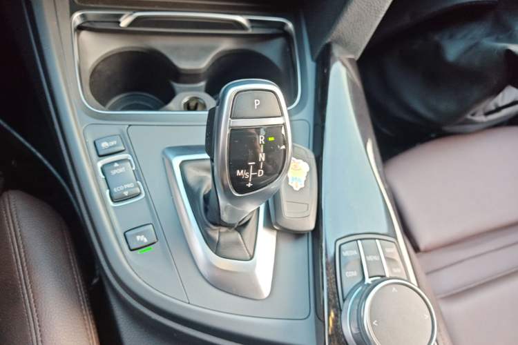 Used BMW 3 Series 2018 320Li M Sport Night Edition Gear Lever
