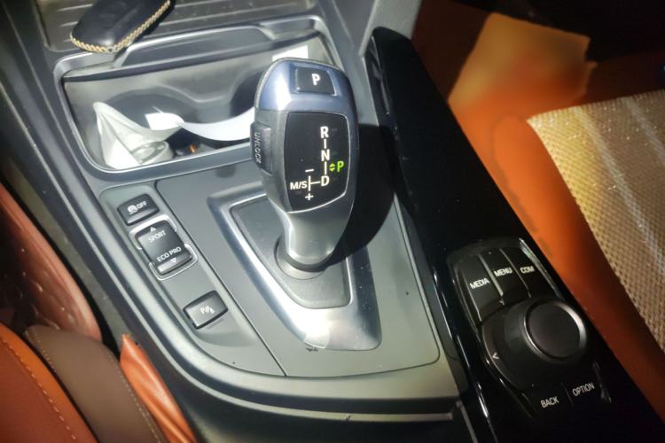 Used BMW 3 Series 2018 320Li Fashion Model Gear Lever