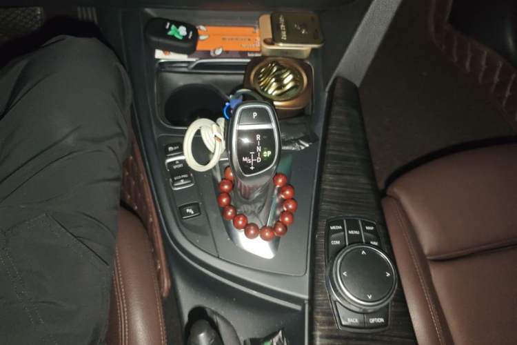 Used BMW 3 Series 2018 320Li Leading Luxury Package Gear Lever