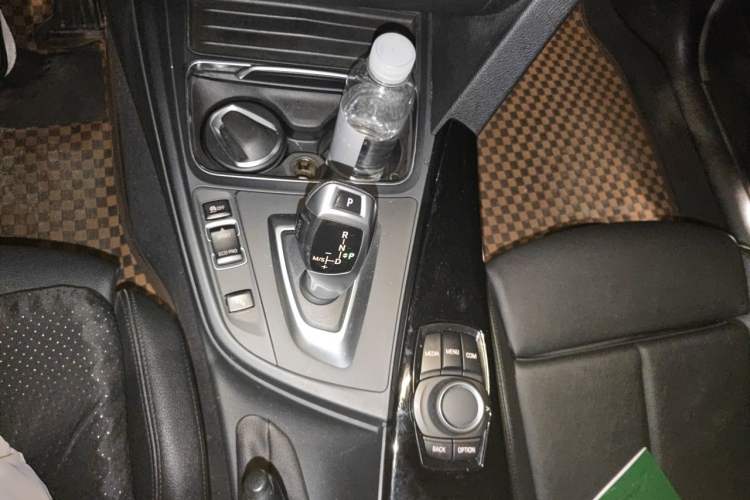 Used BMW 3 Series 2018 318Li Gear Lever