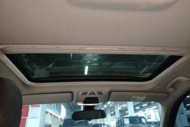 Used BMW 3 Series 2018 320Li Fashion Model Headliner