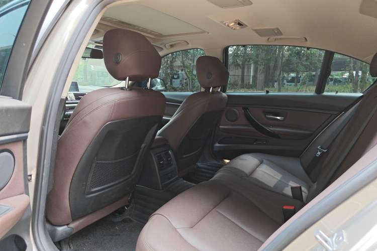 Used BMW 3 Series 2018 320Li Fashion Model Interior 1