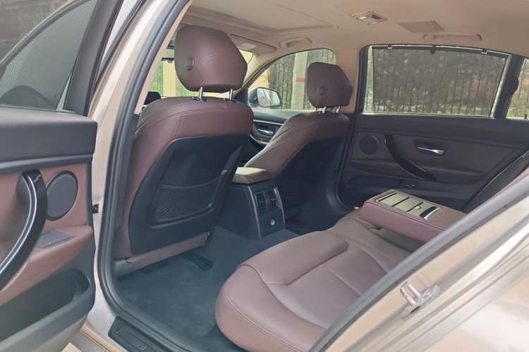 Used BMW 3 Series 2018 320Li Fashion Model Interior 1