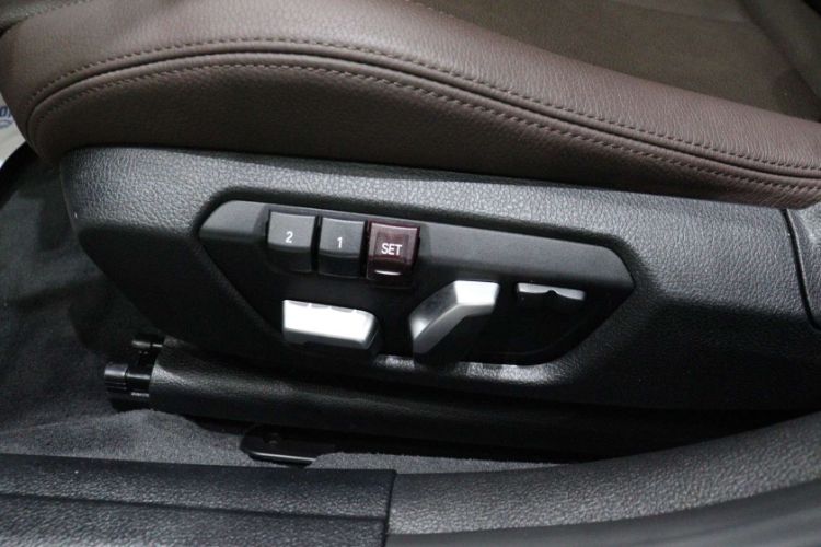 Used BMW 3 Series 2018 320Li Fashion Model Interior 11