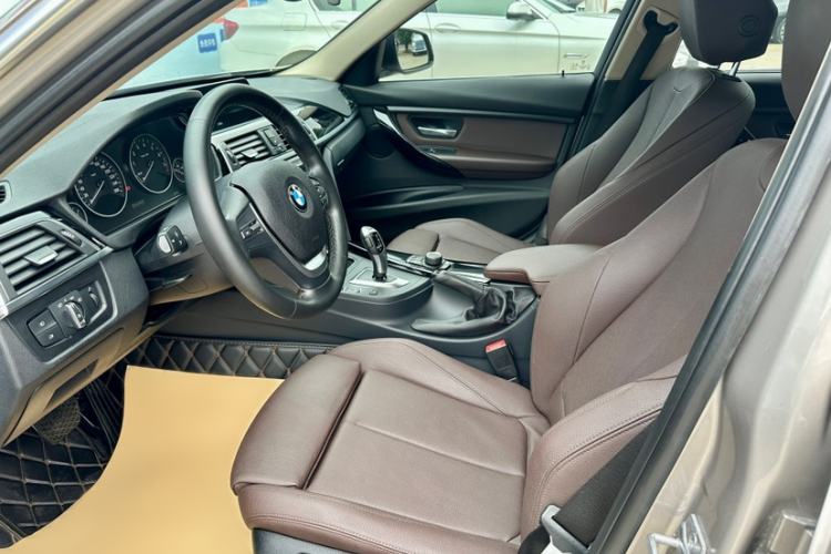 Used BMW 3 Series 2018 320Li Fashion Model Interior 2
