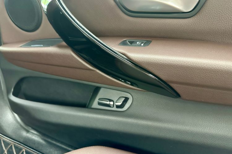 Used BMW 3 Series 2018 320Li Fashion Model Interior 7