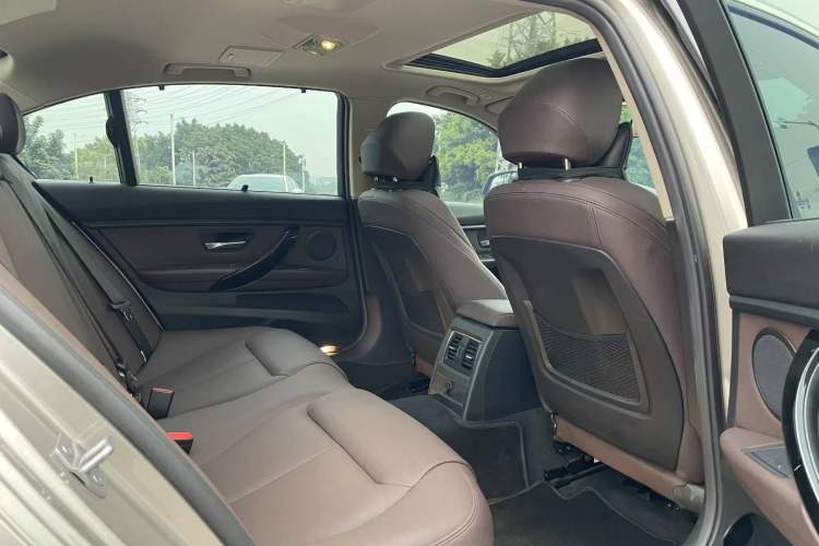 Used BMW 3 Series 2018 320Li Fashion Model Interior 9