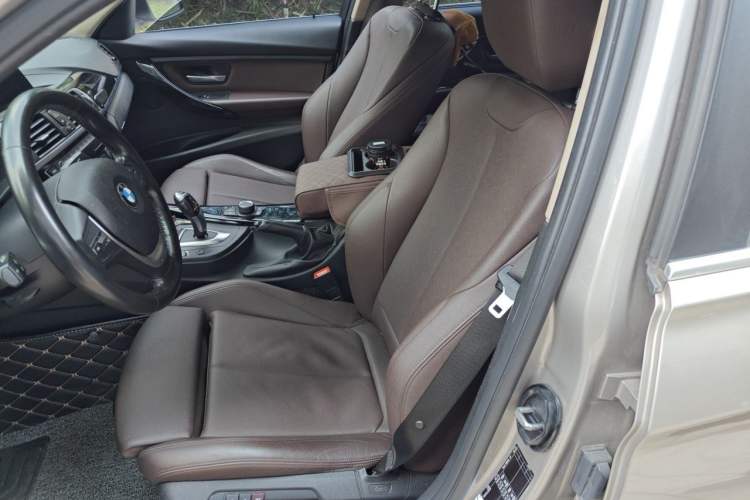 Used BMW 3 Series 2018 320Li Fashion Model Left Front Seat