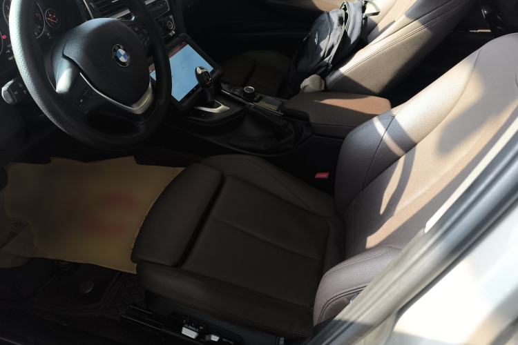 Used BMW 3 Series 2018 320Li Fashion Model Left Front Seat