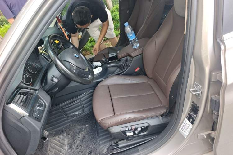 Used BMW 3 Series 2018 320Li Fashion Model Left Front Seat