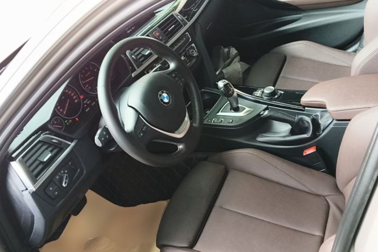 Used BMW 3 Series 2018 320Li Fashion Model Left Front Seat