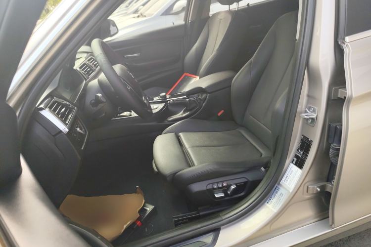 Used BMW 3 Series 2018 318Li Left Front Seat