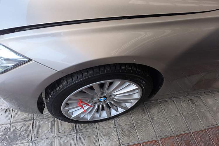 Used BMW 3 Series 2018 320Li Fashion Model Left Front Wheel Hub